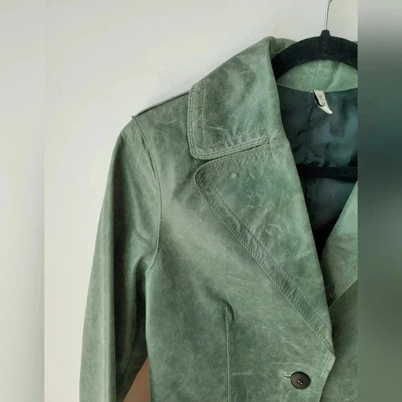 Part two 70's vibe green olive suede leather jacket - Picture 2 of 15